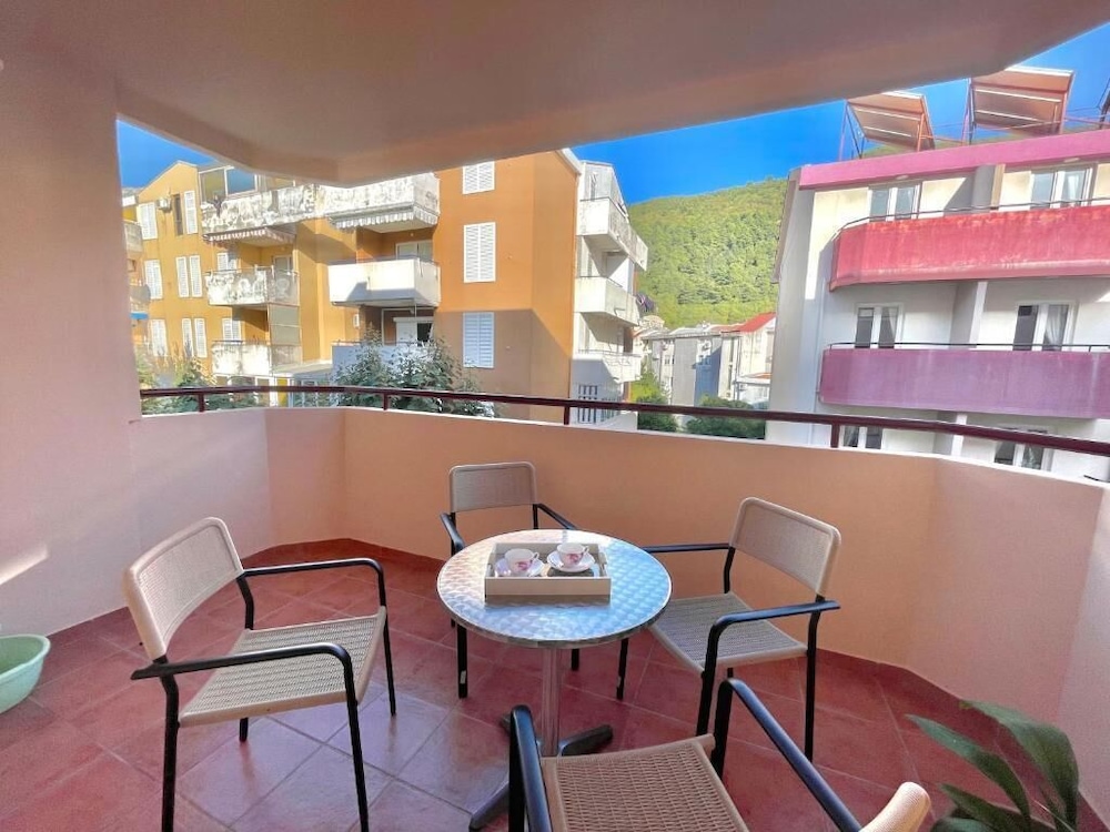 Comfort apartments near the beach