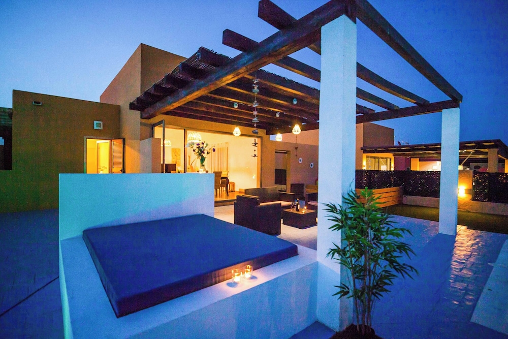 Villa Zoad