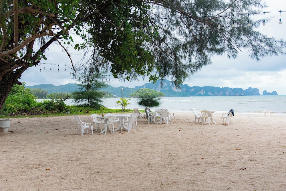 PAN Beachfront Resort Krabi