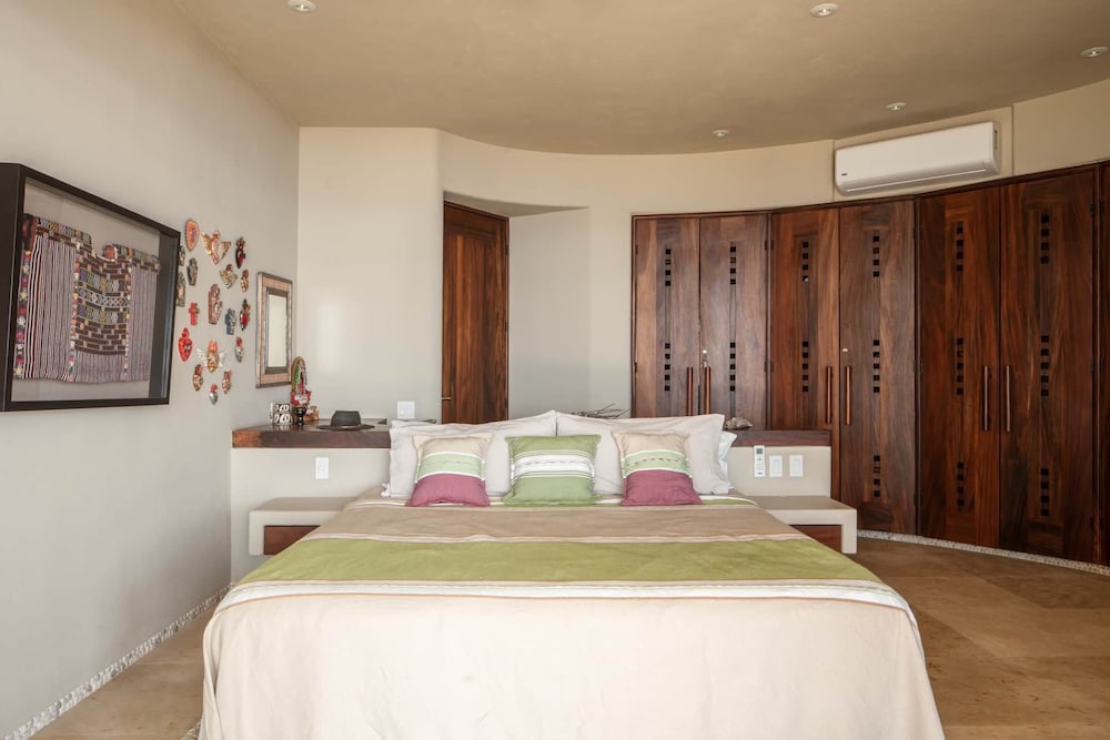 Punta Majahua Condos