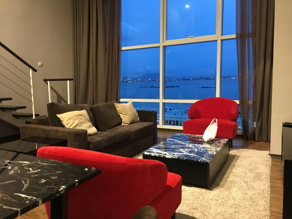 Urbano Luxury Homestay