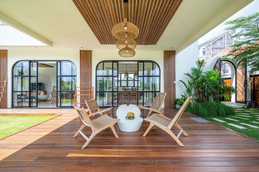 Nicolas Villa Canggu