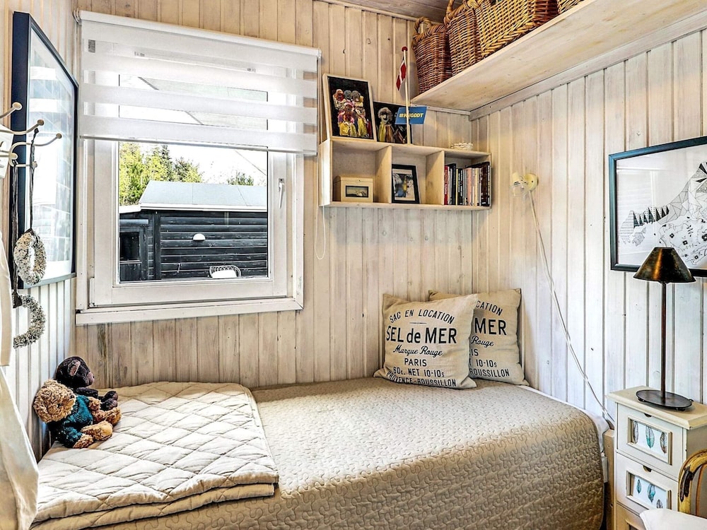 6 Person Holiday Home in Hals