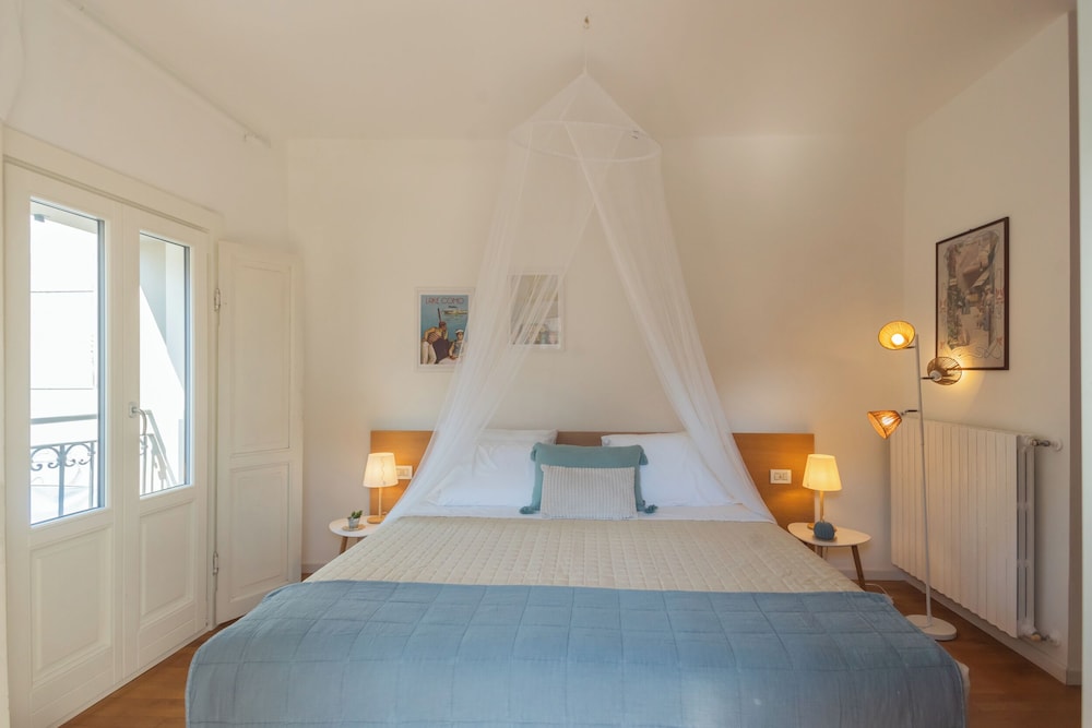 Linda Apartments by Rent all Como