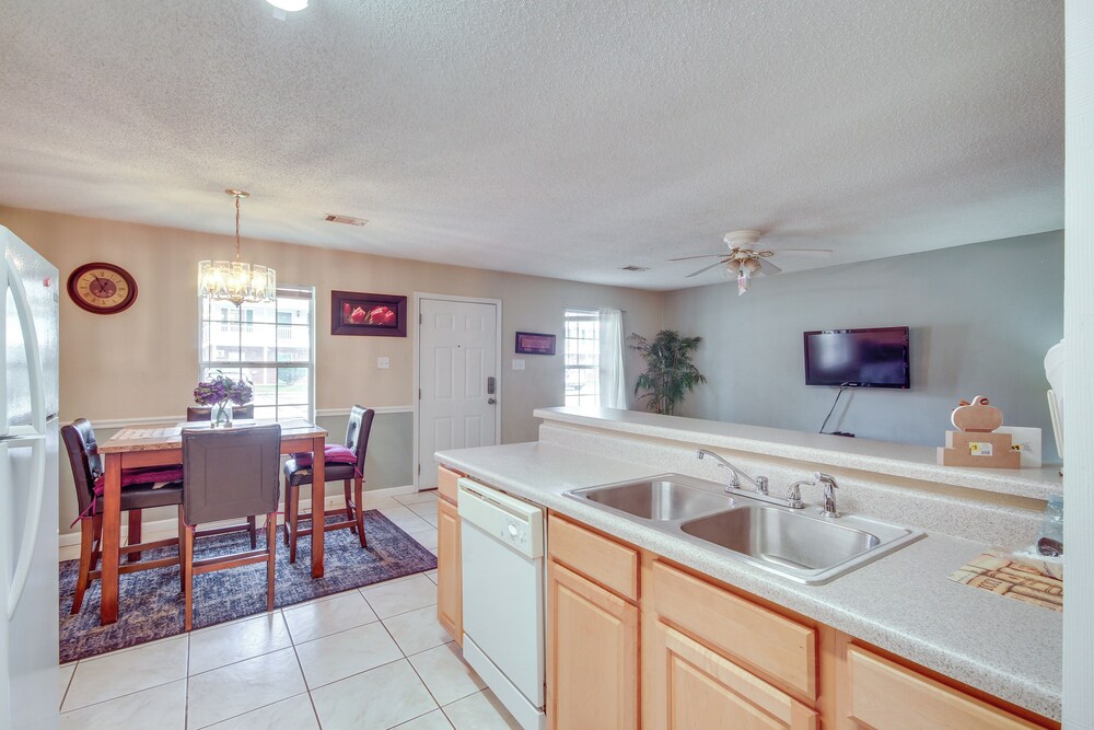 Birding, Beaches & More: Cozy Gautier Condo