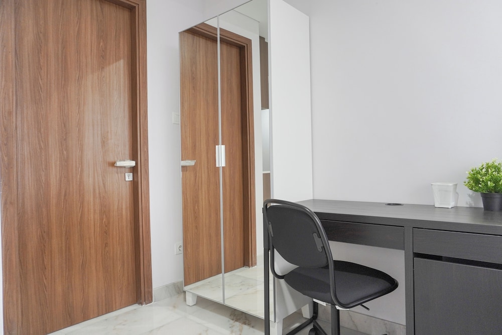 Cozy and Elegant Studio The Smith Alam Sutera Apartment