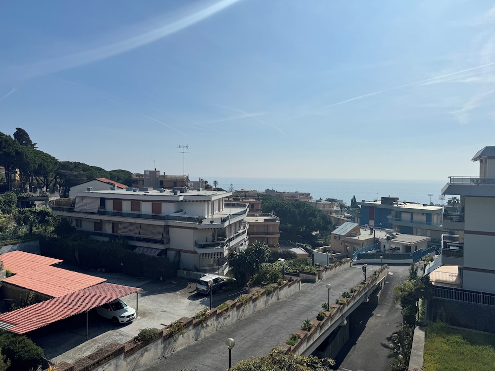 Sun & Sea Homes by Wonderful Italy