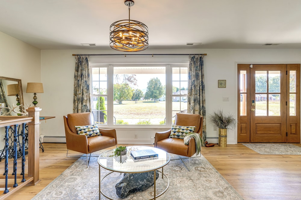 Shenandoah Valley Riverside Retreat Near Wineries