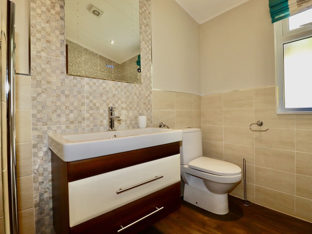23 Bossiney Bay