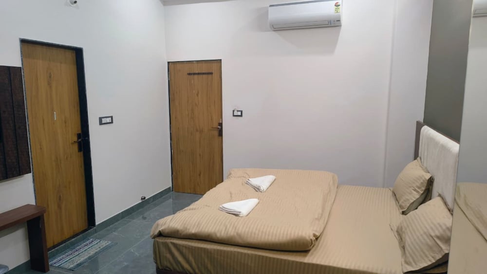 Shree Vallabh Resort