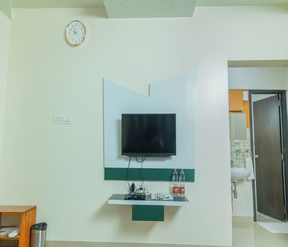 Copper 11 Service Apartments -SB Road, Shivaji Nagar, Pune