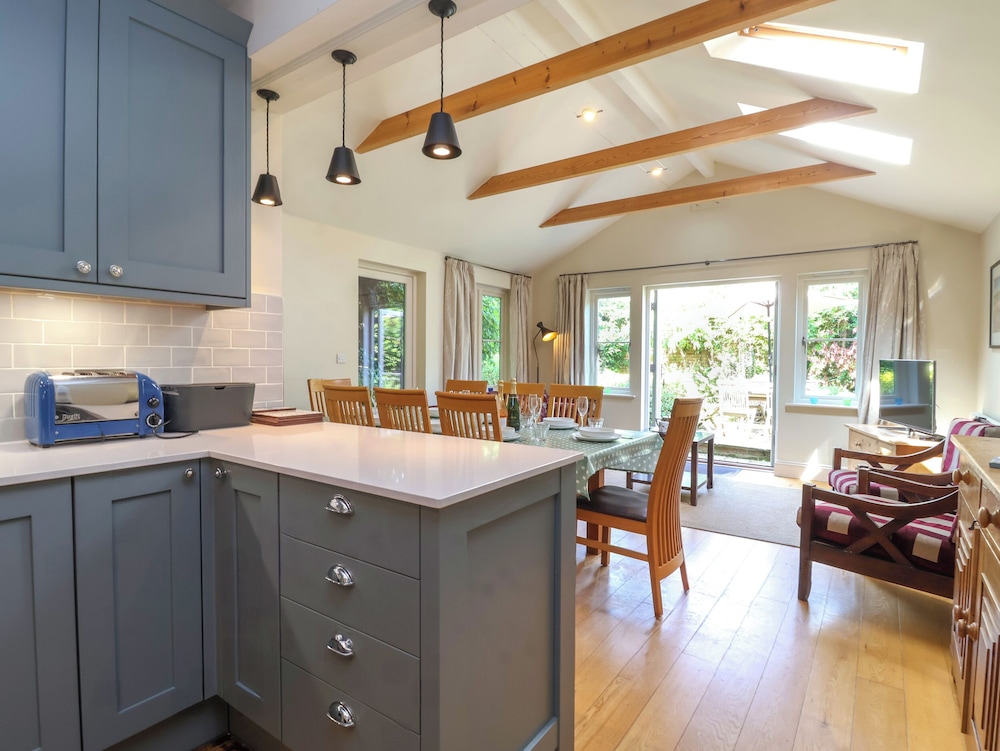 Samphire House