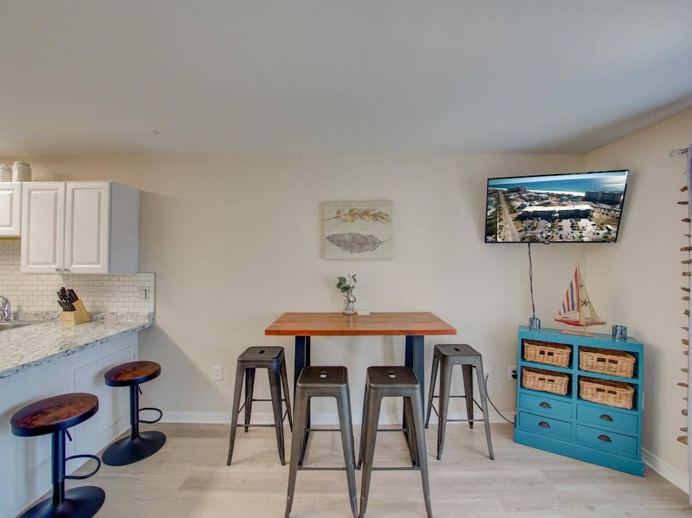Ground Floor Condo Walking Distance to the Beach view 2