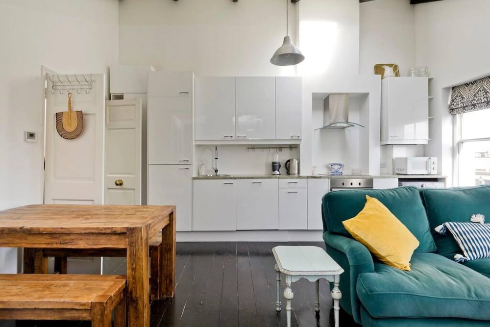 1 Bed Bohemian Loft Style Apt