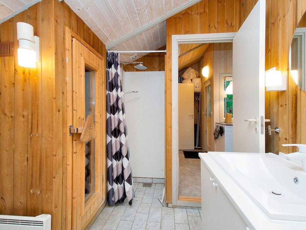 8 Person Holiday Home in Melby-by Traum view 5