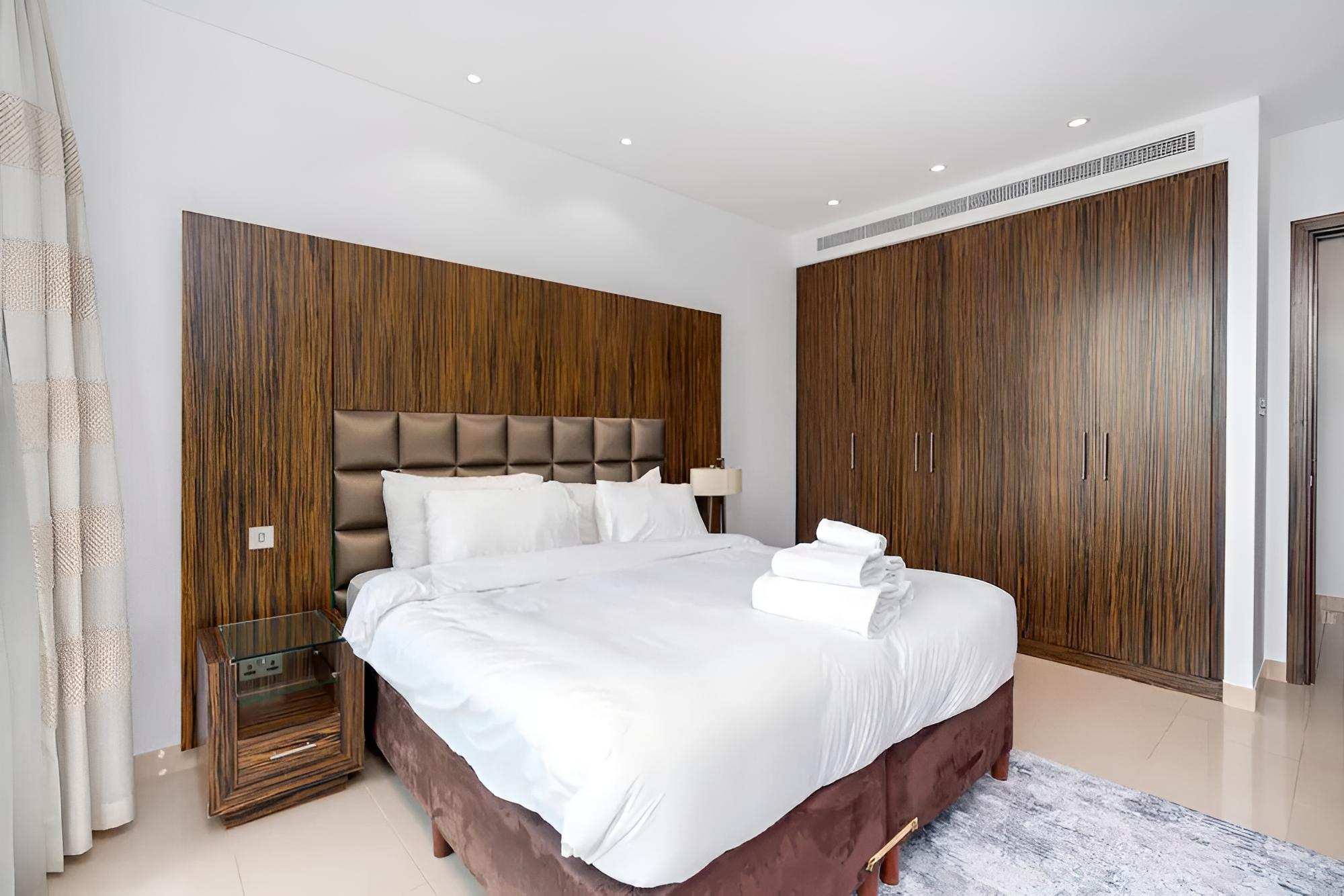 Cozy 2bdr in Jumeirah Lakes Towers