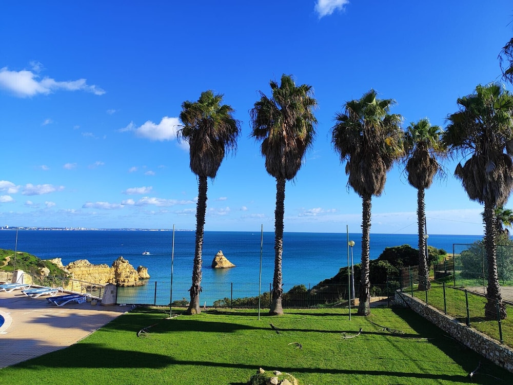 Lagos Ocean BAY With Pool by Homing
