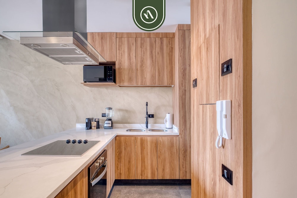 Brand New 1 BR Condo in Roma Norte - Rooftop photo 5