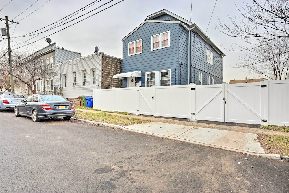 Updated Linden Home: Visit NYC & Newark!