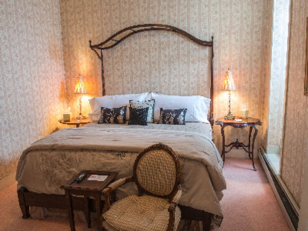 Marble Mansion Inn