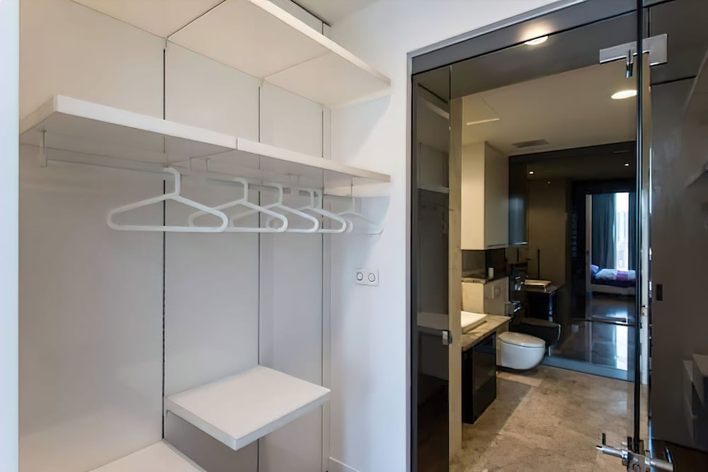 The Platinum Suites by Emily in Town photo 2