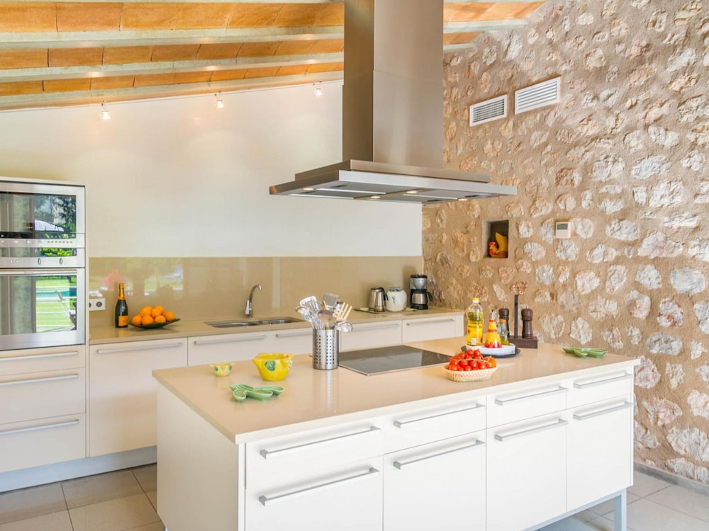 Beautiful Mallorcan Villa With Pool in Soller