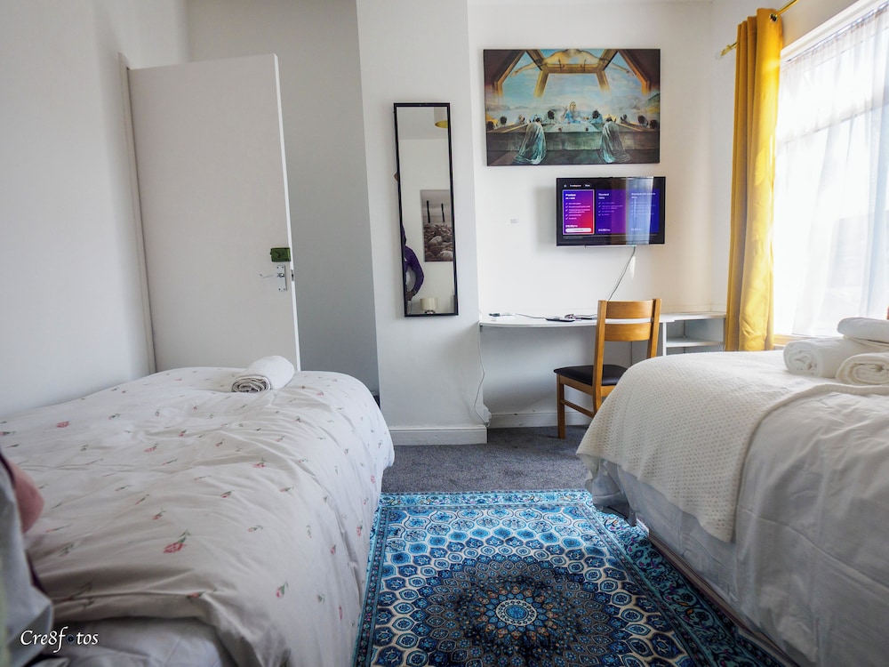 12 Cornwallis Lodge Family Room 2