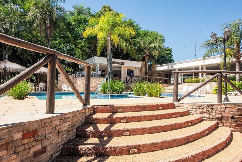 Papalo Resort Hotel
