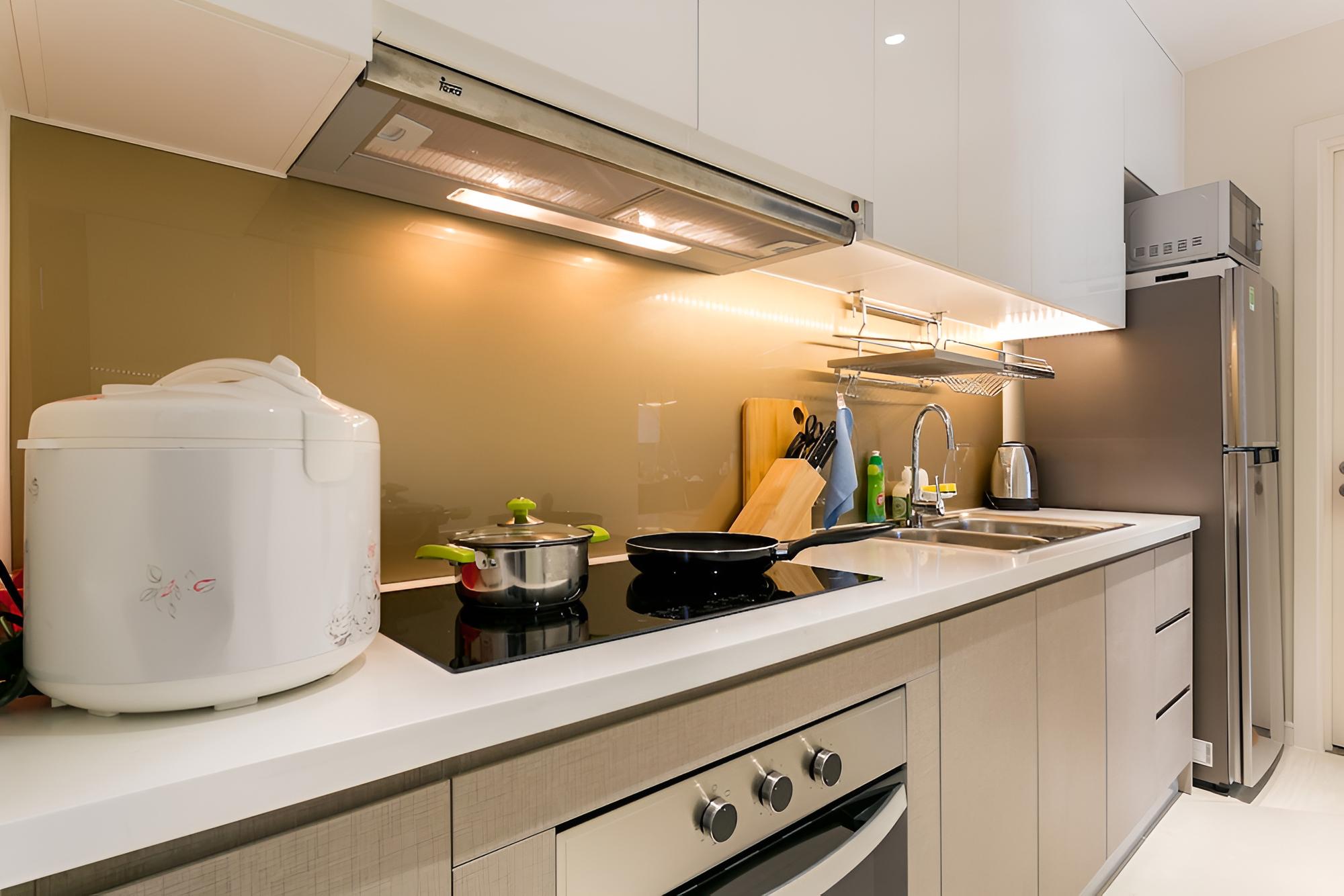 Justay Tresor Bach Dang River