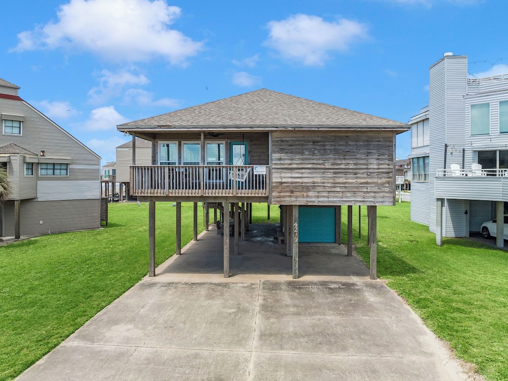 Maree by the Sea by Ryson Vacation Rentals