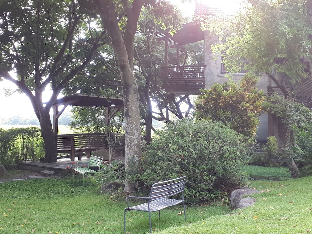 Sunrise Villa