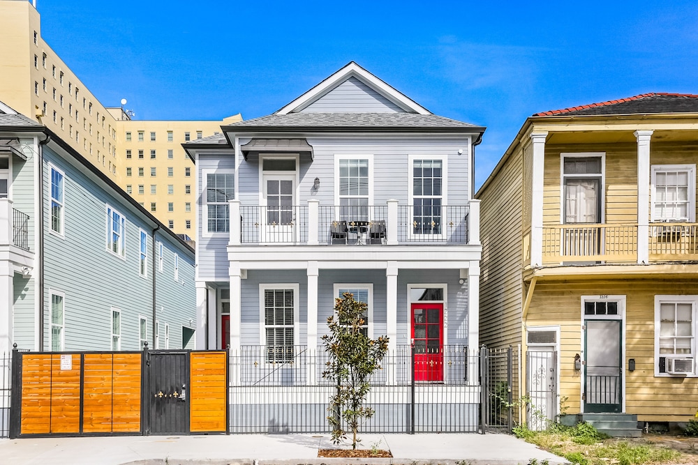 New Orleans Vacations - Stunning 4 5 BRs w Pool by Hosteeva - Property Image 138