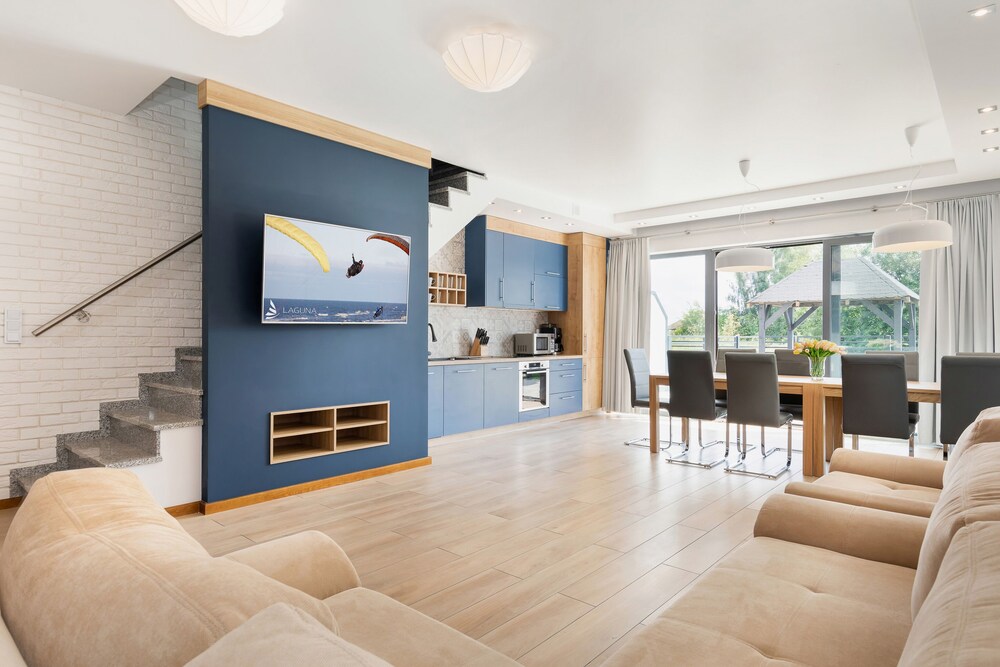 Holiday House Zefir by Renters view 3