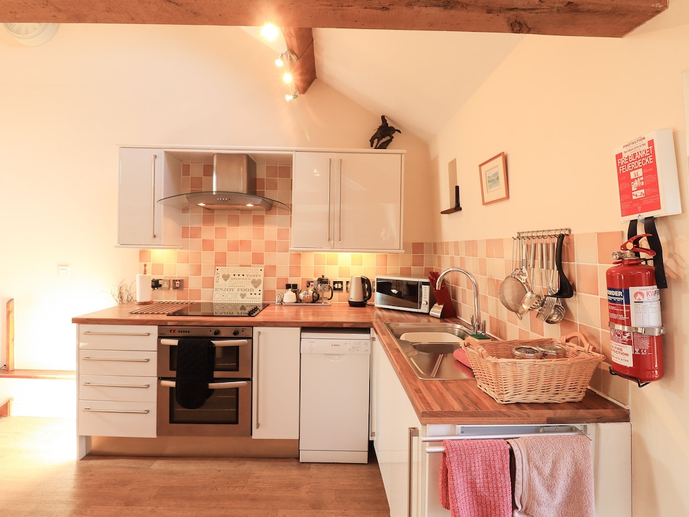Horseshoe Cottage