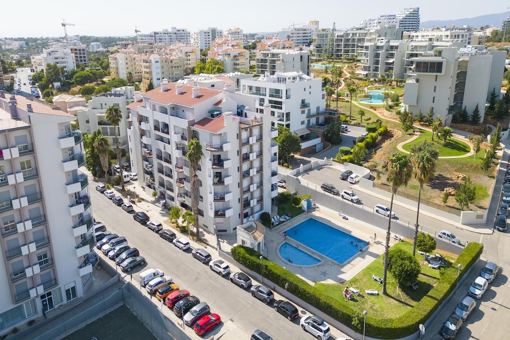 B97 - Flor da Rocha Apartment in Portim o