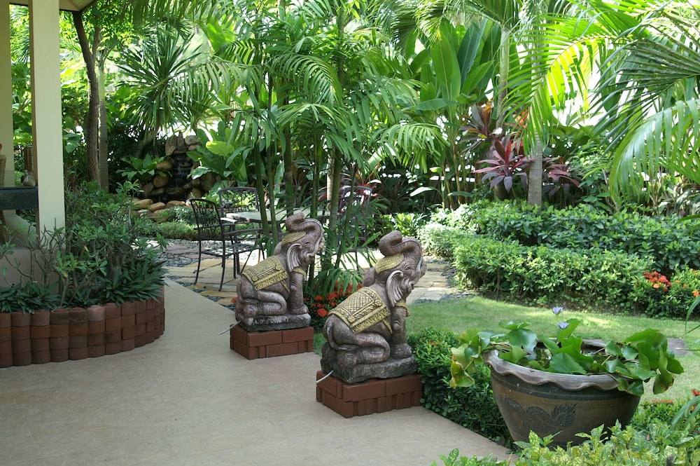 Natien Beach Villa