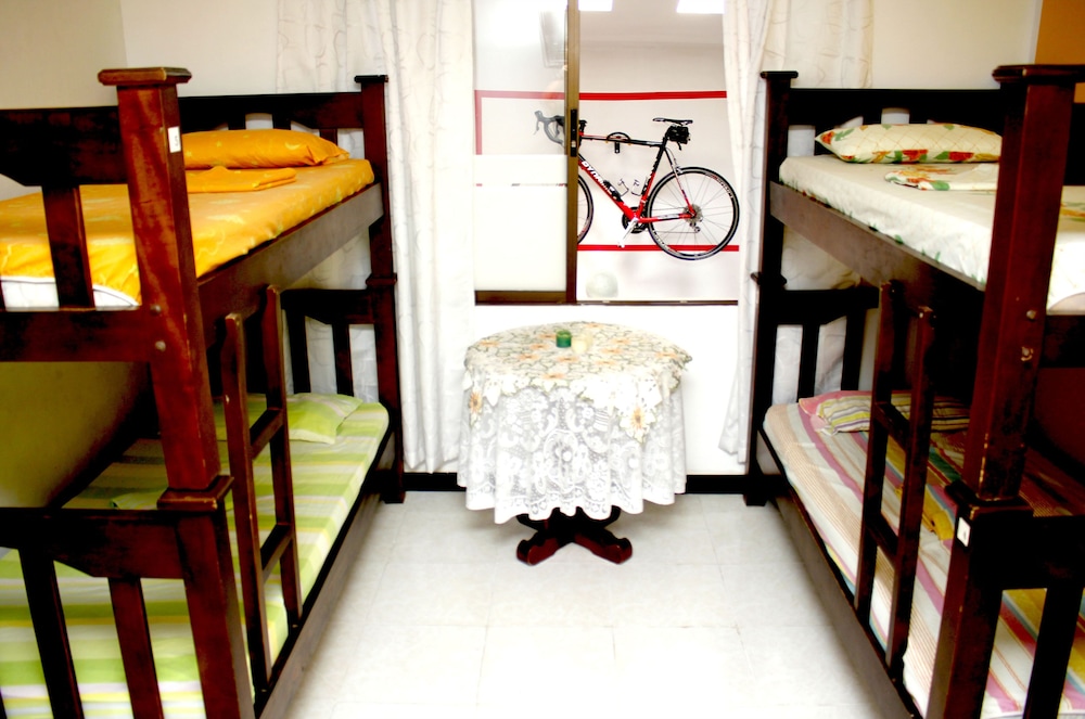 Casa Blanca Hostel