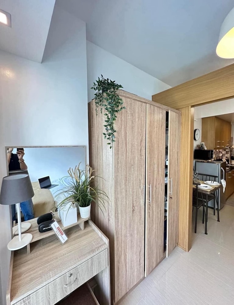 Luxury Staycation at Prime Location Mall of Asia Shell Residences Pasay Tower C