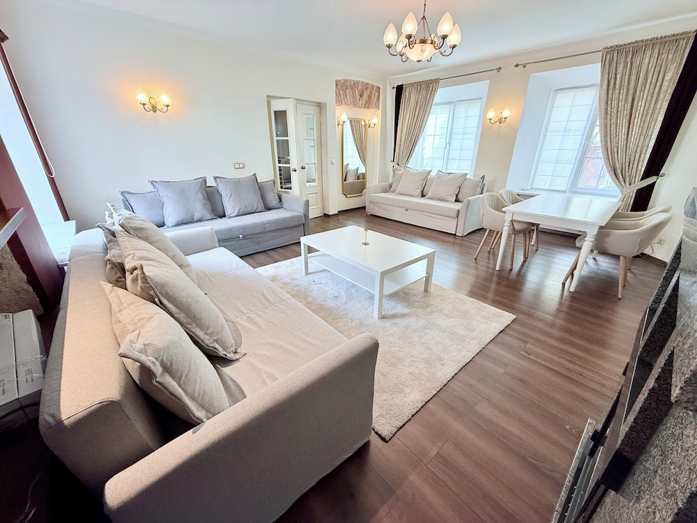 Pilies8 Luxury Vilnius Apartment