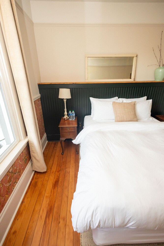 The Lyle Hotel