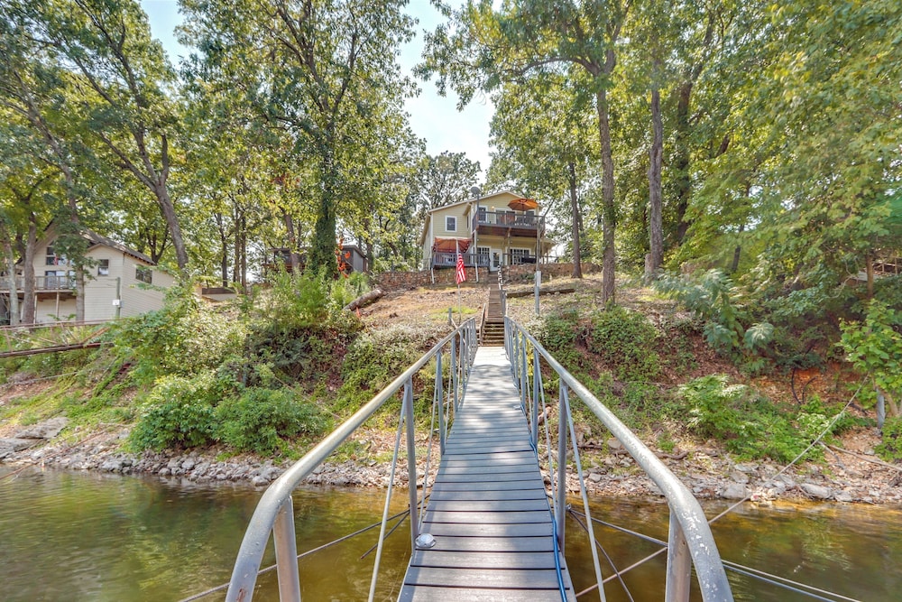 Dock + Views: Scenic Group Retreat on Grand Lake!