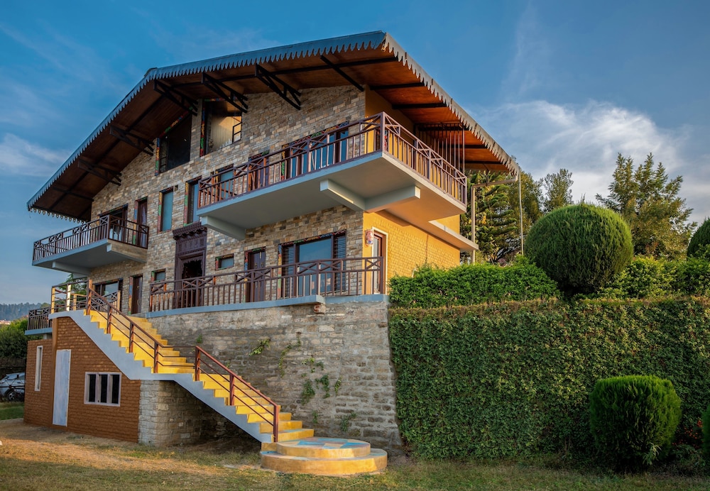 BluSalzz Homes - The Himalayan Bungalow, Almora - Uttarakhand