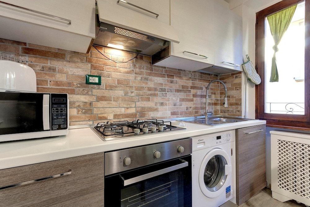 Corno 7 in Firenze With 2 Bedrooms and 1 Bathrooms