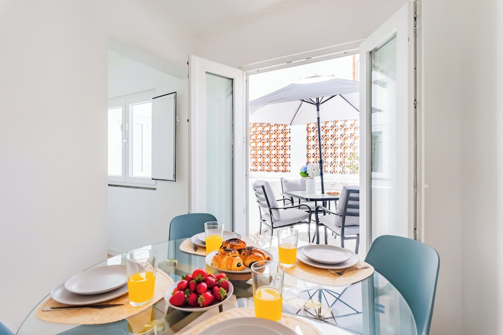 Seaside Modern Flat I Historical Cascais