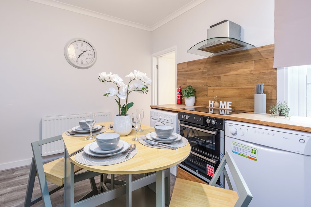 Rochester Retreat - Charming 3 Bedroom House