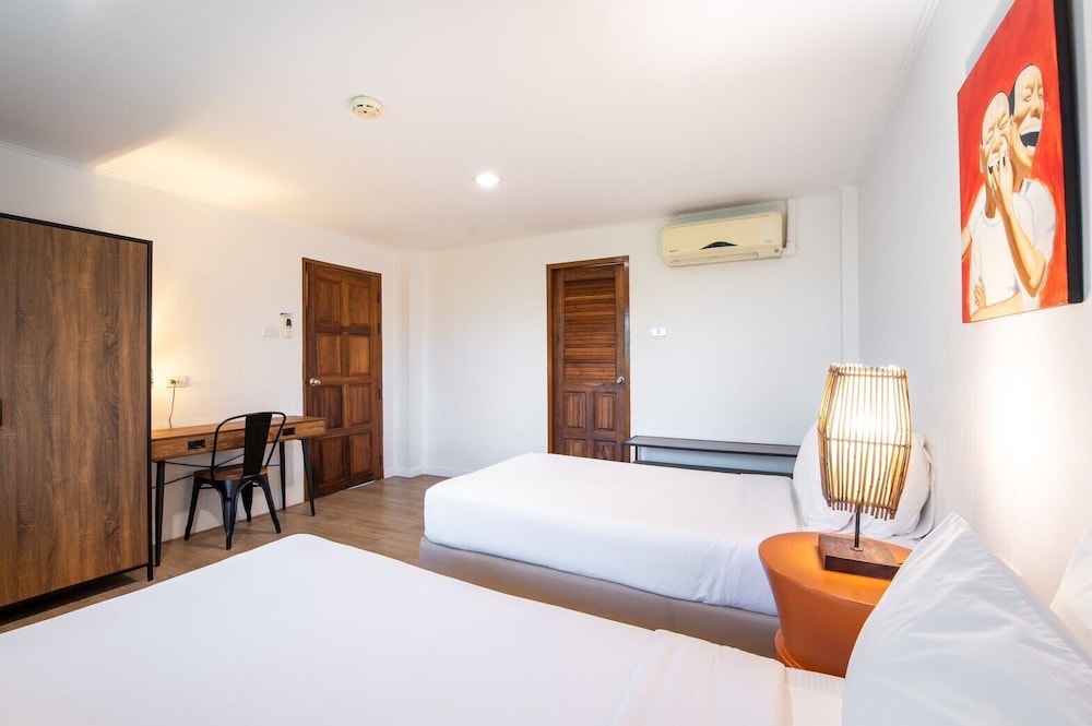Dolphin Bay Beach Resort