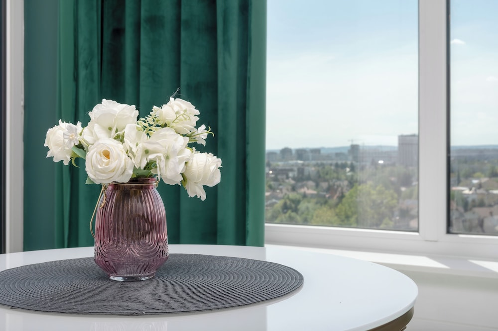 Elegant Apartment Rzeszów by Renters