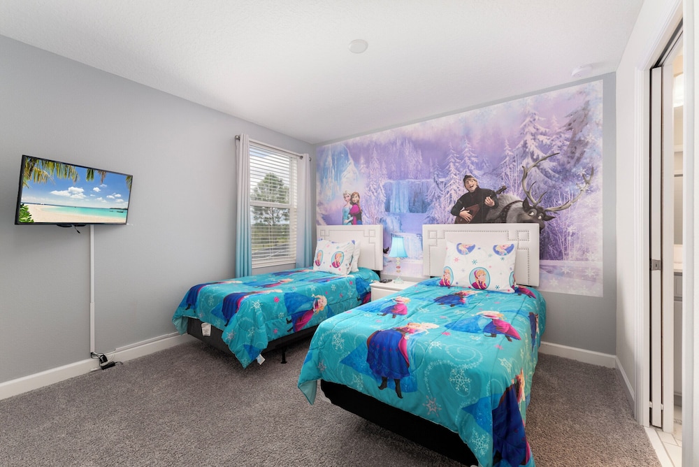 Magical 6BR Villa Pool Themed Room