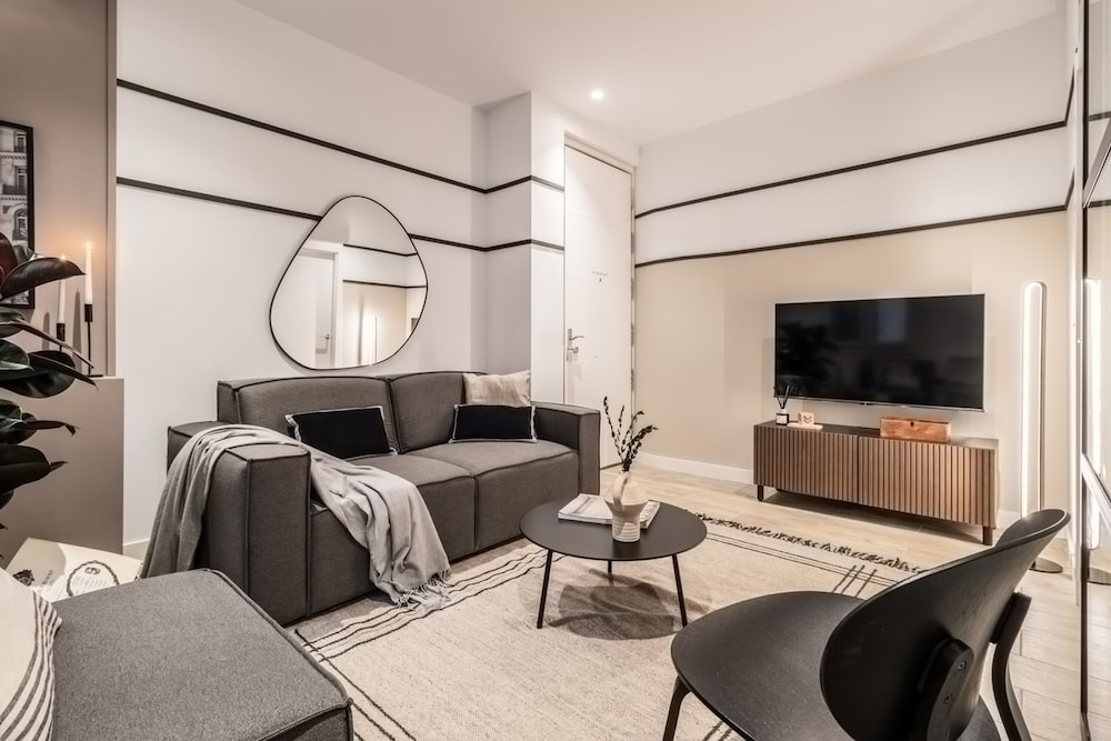 Emba - 2 Bedrooms Apartment in Lista