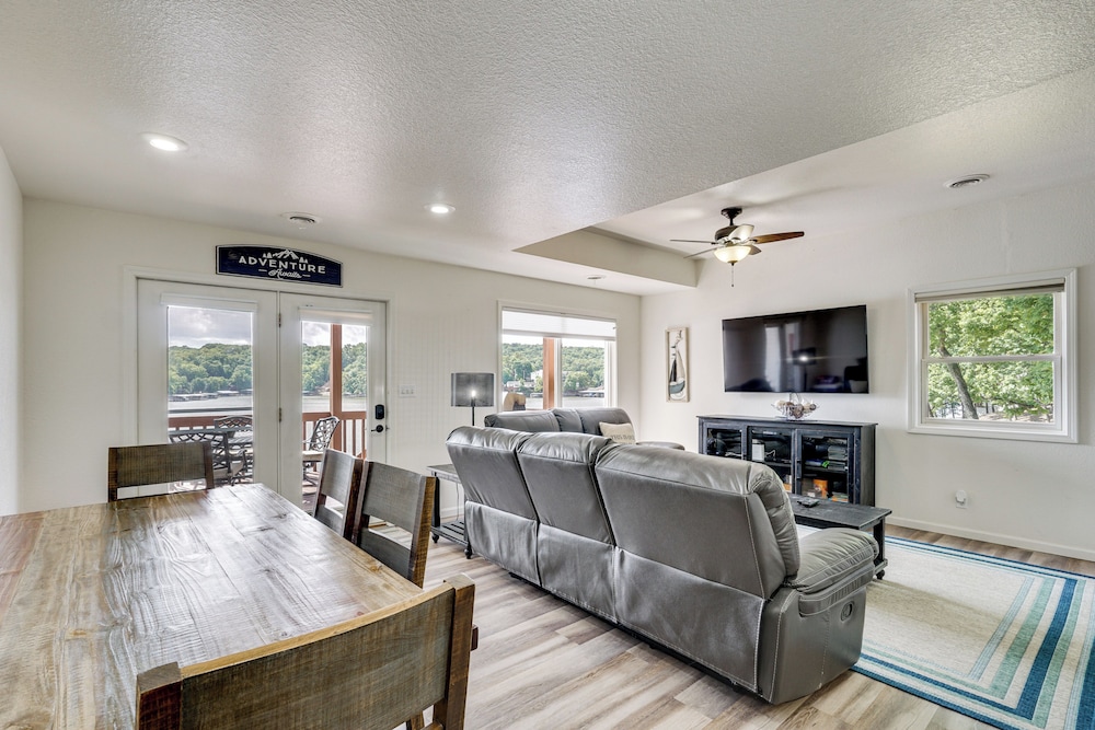 Boat Dock & Slip Access: Lake of the Ozarks Gem